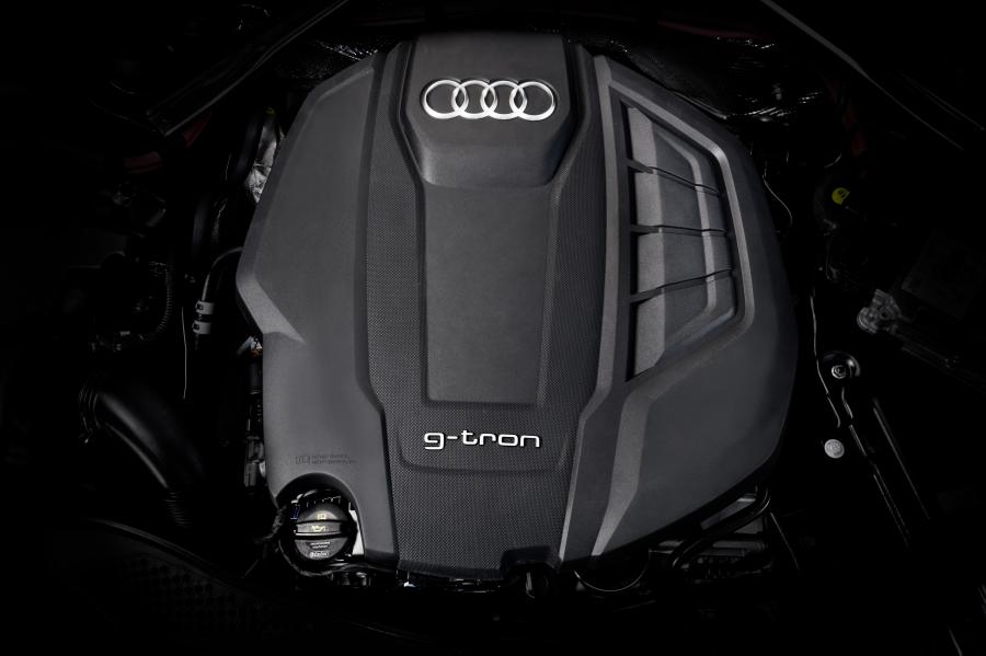 Моторный отсек Audi A5 Sportback g-tron 2016 года  (WW) (фото 6 из 11)